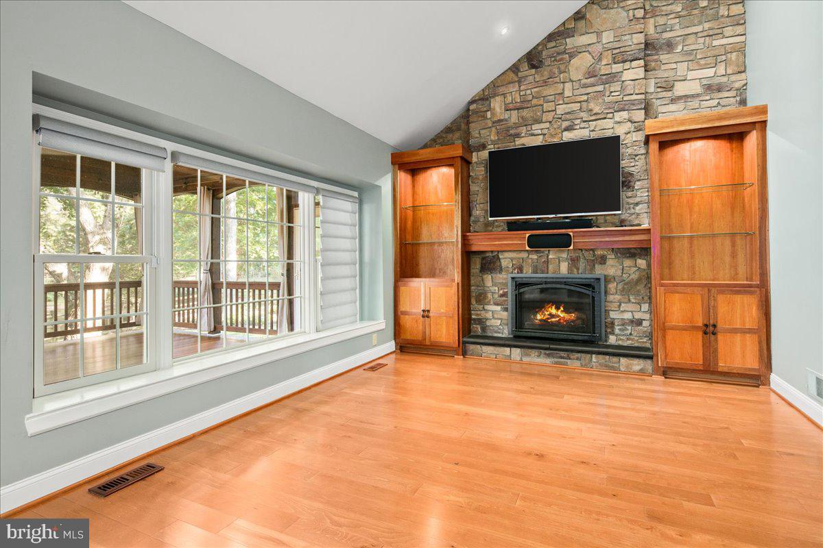 2953 BROOK MILL CT, HERNDON, Virginia 20171, 5 Bedrooms Bedrooms, ,3 BathroomsBathrooms,Residential,For sale,2953 BROOK MILL CT,VAFX2268460 MLS # VAFX2268460