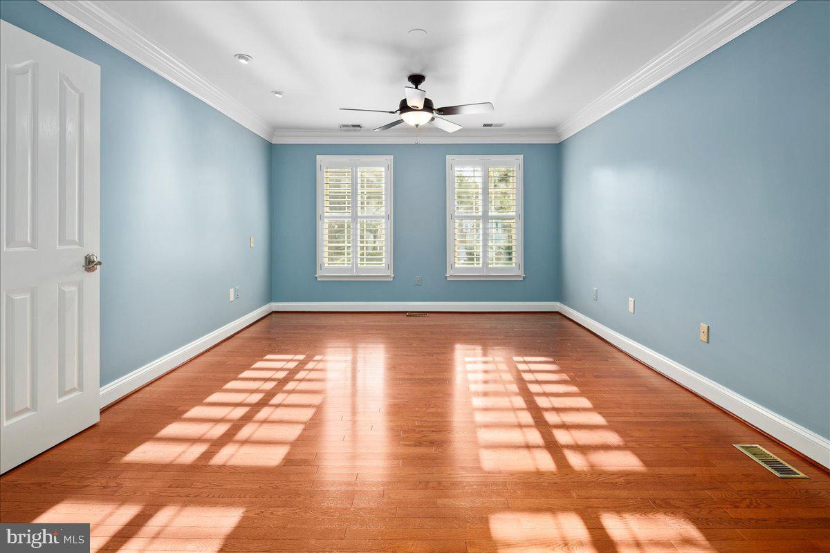 2953 BROOK MILL CT, HERNDON, Virginia 20171, 5 Bedrooms Bedrooms, ,3 BathroomsBathrooms,Residential,For sale,2953 BROOK MILL CT,VAFX2268460 MLS # VAFX2268460
