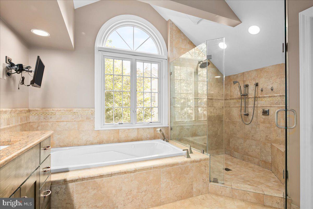 2953 BROOK MILL CT, HERNDON, Virginia 20171, 5 Bedrooms Bedrooms, ,3 BathroomsBathrooms,Residential,For sale,2953 BROOK MILL CT,VAFX2268460 MLS # VAFX2268460