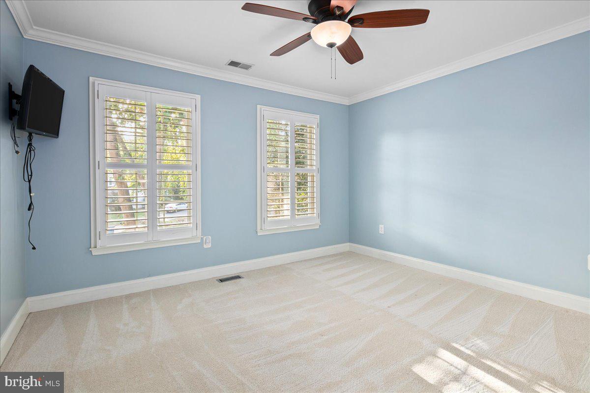 2953 BROOK MILL CT, HERNDON, Virginia 20171, 5 Bedrooms Bedrooms, ,3 BathroomsBathrooms,Residential,For sale,2953 BROOK MILL CT,VAFX2268460 MLS # VAFX2268460