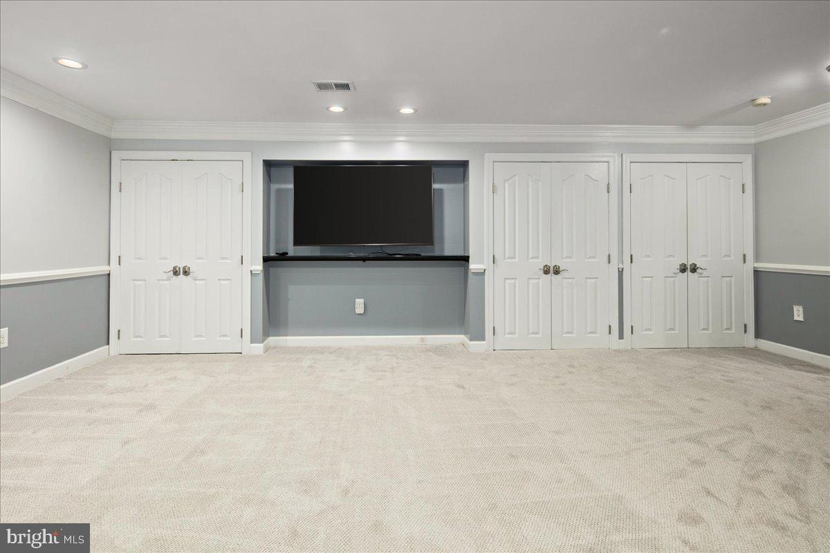 2953 BROOK MILL CT, HERNDON, Virginia 20171, 5 Bedrooms Bedrooms, ,3 BathroomsBathrooms,Residential,For sale,2953 BROOK MILL CT,VAFX2268460 MLS # VAFX2268460