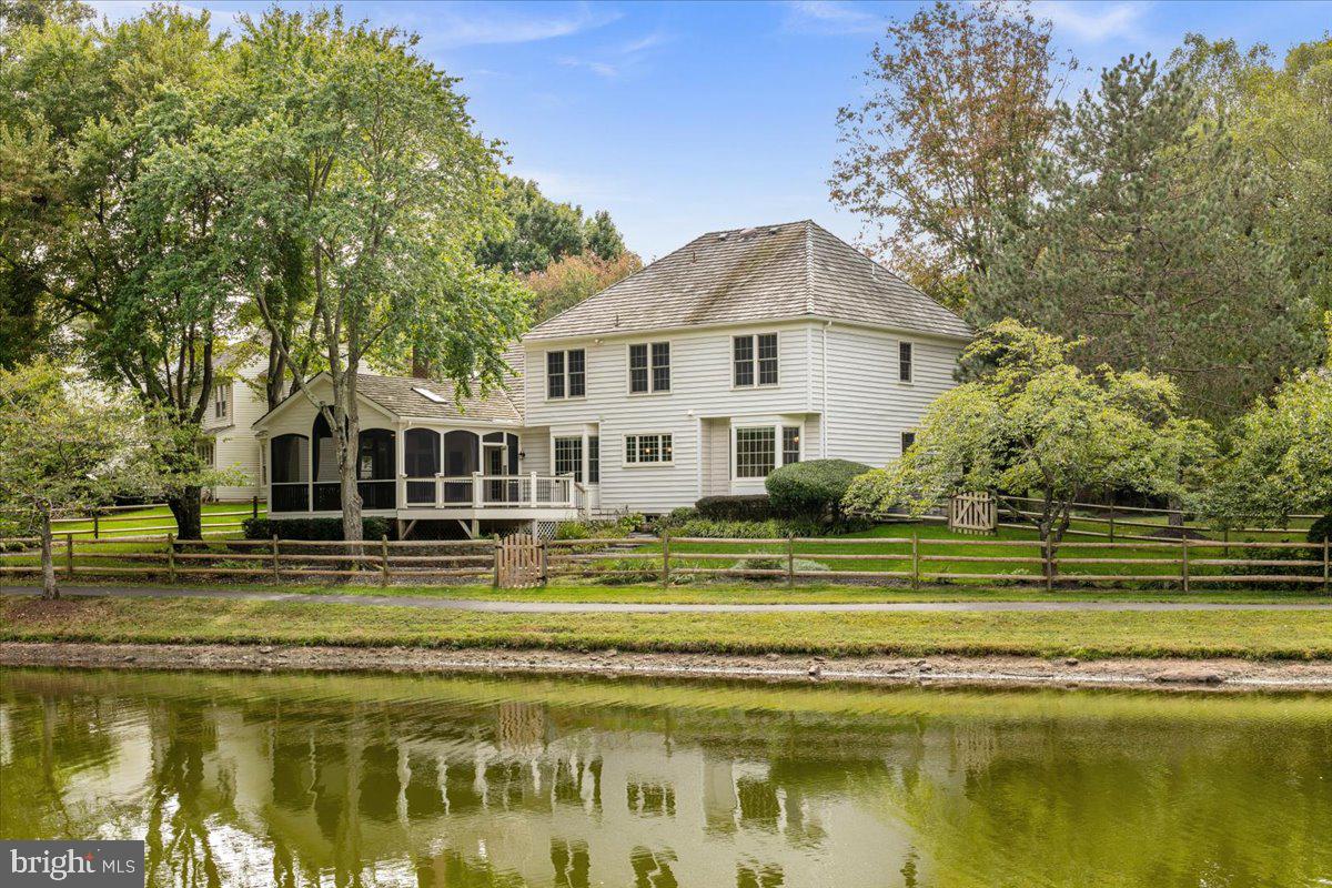 2953 BROOK MILL CT, HERNDON, Virginia 20171, 5 Bedrooms Bedrooms, ,3 BathroomsBathrooms,Residential,For sale,2953 BROOK MILL CT,VAFX2268460 MLS # VAFX2268460