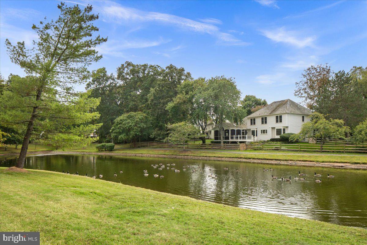 2953 BROOK MILL CT, HERNDON, Virginia 20171, 5 Bedrooms Bedrooms, ,3 BathroomsBathrooms,Residential,For sale,2953 BROOK MILL CT,VAFX2268460 MLS # VAFX2268460