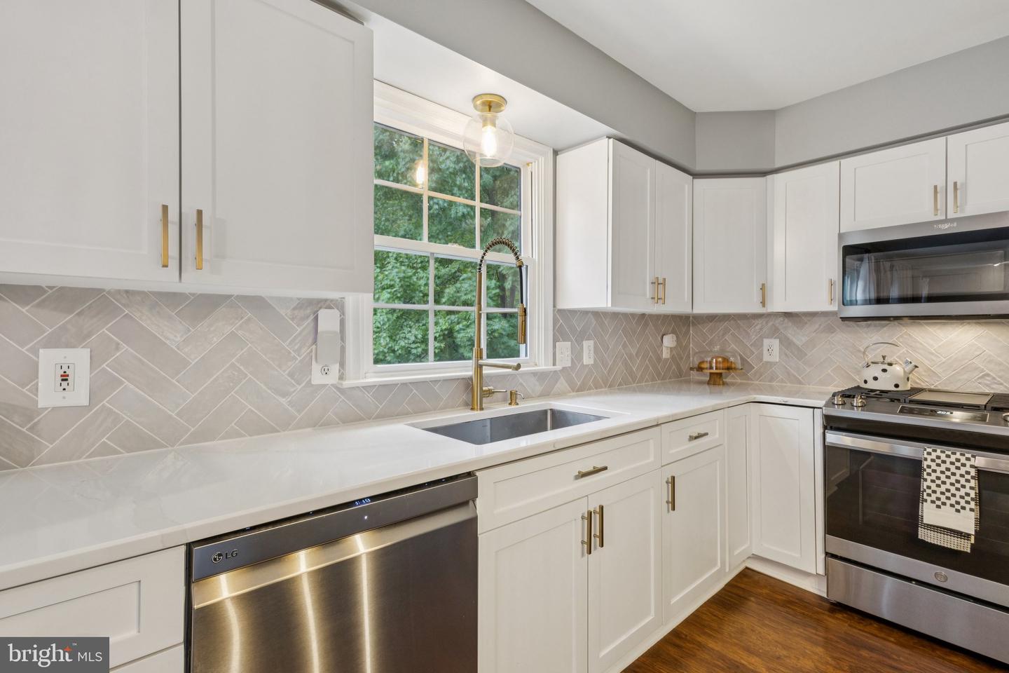 12126 KINGSWOOD BLVD, FREDERICKSBURG, Virginia 22408, 5 Bedrooms Bedrooms, ,2 BathroomsBathrooms,Residential,For sale,12126 KINGSWOOD BLVD,VASP2036390 MLS # VASP2036390