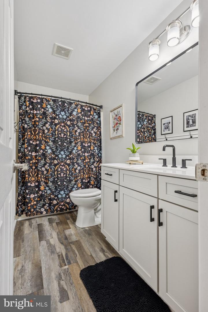 12126 KINGSWOOD BLVD, FREDERICKSBURG, Virginia 22408, 5 Bedrooms Bedrooms, ,2 BathroomsBathrooms,Residential,For sale,12126 KINGSWOOD BLVD,VASP2036390 MLS # VASP2036390