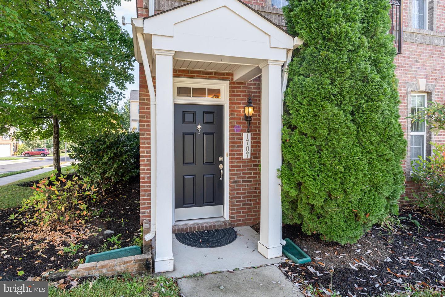 1707 TAYMOUNT TER NE, LEESBURG, Virginia 20176, 4 Bedrooms Bedrooms, ,2 BathroomsBathrooms,Residential,For sale,1707 TAYMOUNT TER NE,VALO2107302 MLS # VALO2107302