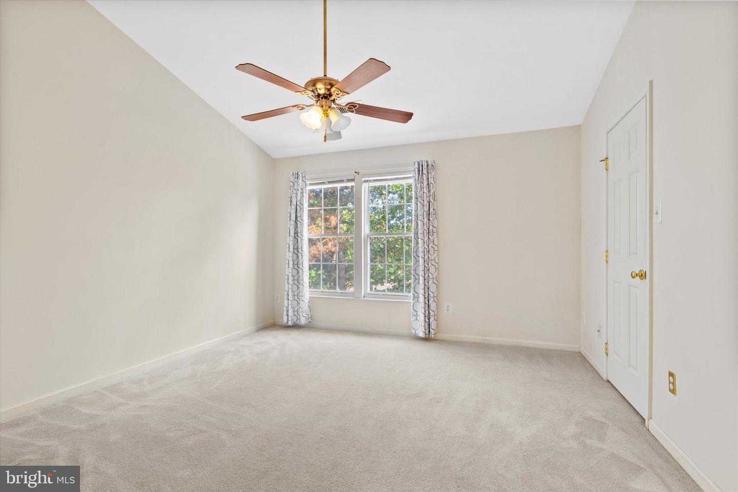 7496 GADSBY SQ, ALEXANDRIA, Virginia 22315, 3 Bedrooms Bedrooms, ,2 BathroomsBathrooms,Residential,For sale,7496 GADSBY SQ,VAFX2268758 MLS # VAFX2268758