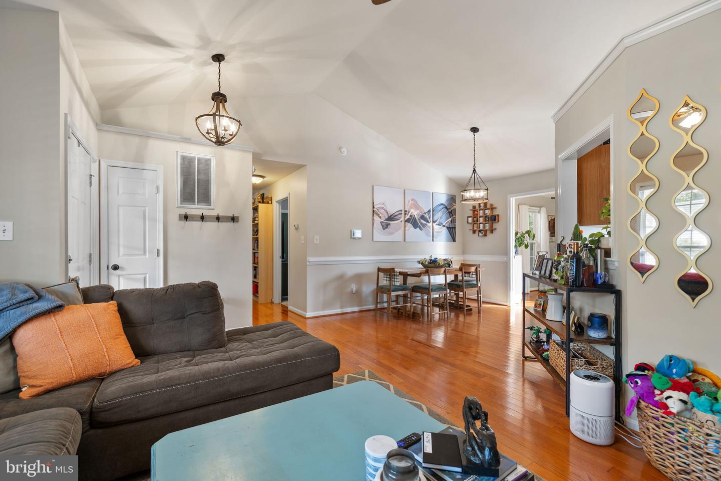 8711 FOREST GLEN CIR, FREDERICKSBURG, Virginia 22407, 3 Bedrooms Bedrooms, ,2 BathroomsBathrooms,Residential,For sale,8711 FOREST GLEN CIR,VASP2036420 MLS # VASP2036420