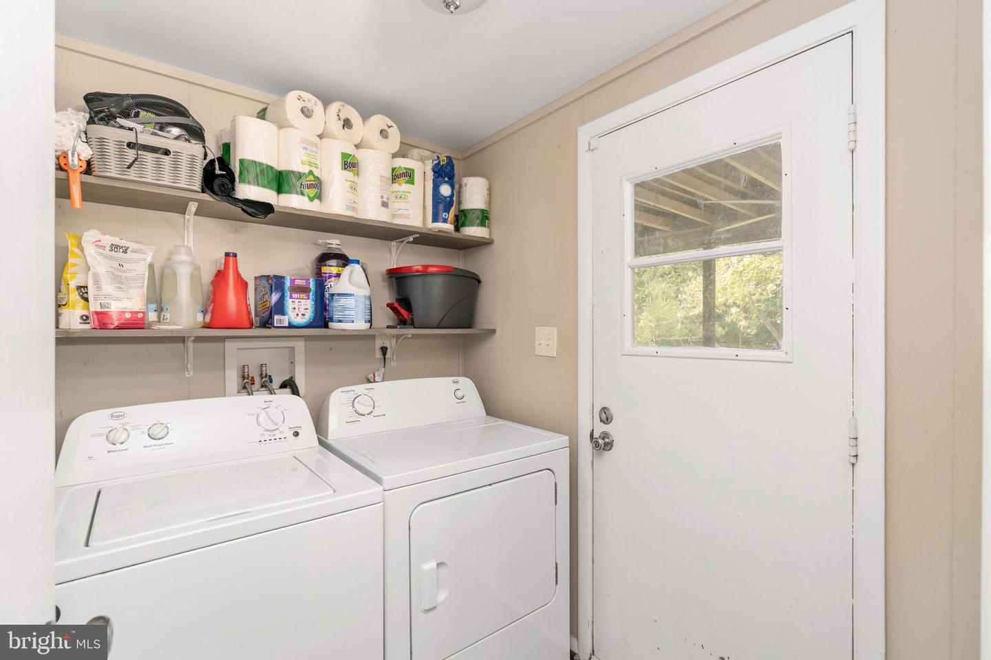 6709 REINDEER CT, FREDERICKSBURG, Virginia 22407, 3 Bedrooms Bedrooms, 7 Rooms Rooms,2 BathroomsBathrooms,Residential,For sale,6709 REINDEER CT,VASP2036426 MLS # VASP2036426