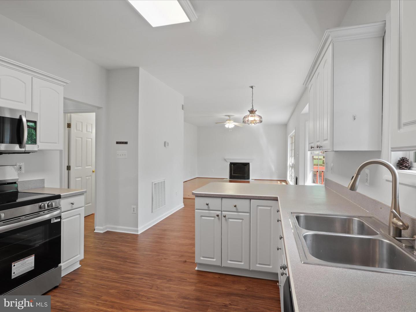 7511 MELTON CT, GAINESVILLE, Virginia 20155, 4 Bedrooms Bedrooms, ,2 BathroomsBathrooms,Residential,For sale,7511 MELTON CT,VAPW2104634 MLS # VAPW2104634