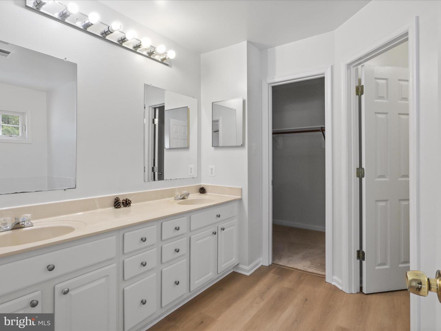 7511 MELTON CT, GAINESVILLE, Virginia 20155, 4 Bedrooms Bedrooms, ,2 BathroomsBathrooms,Residential,For sale,7511 MELTON CT,VAPW2104634 MLS # VAPW2104634