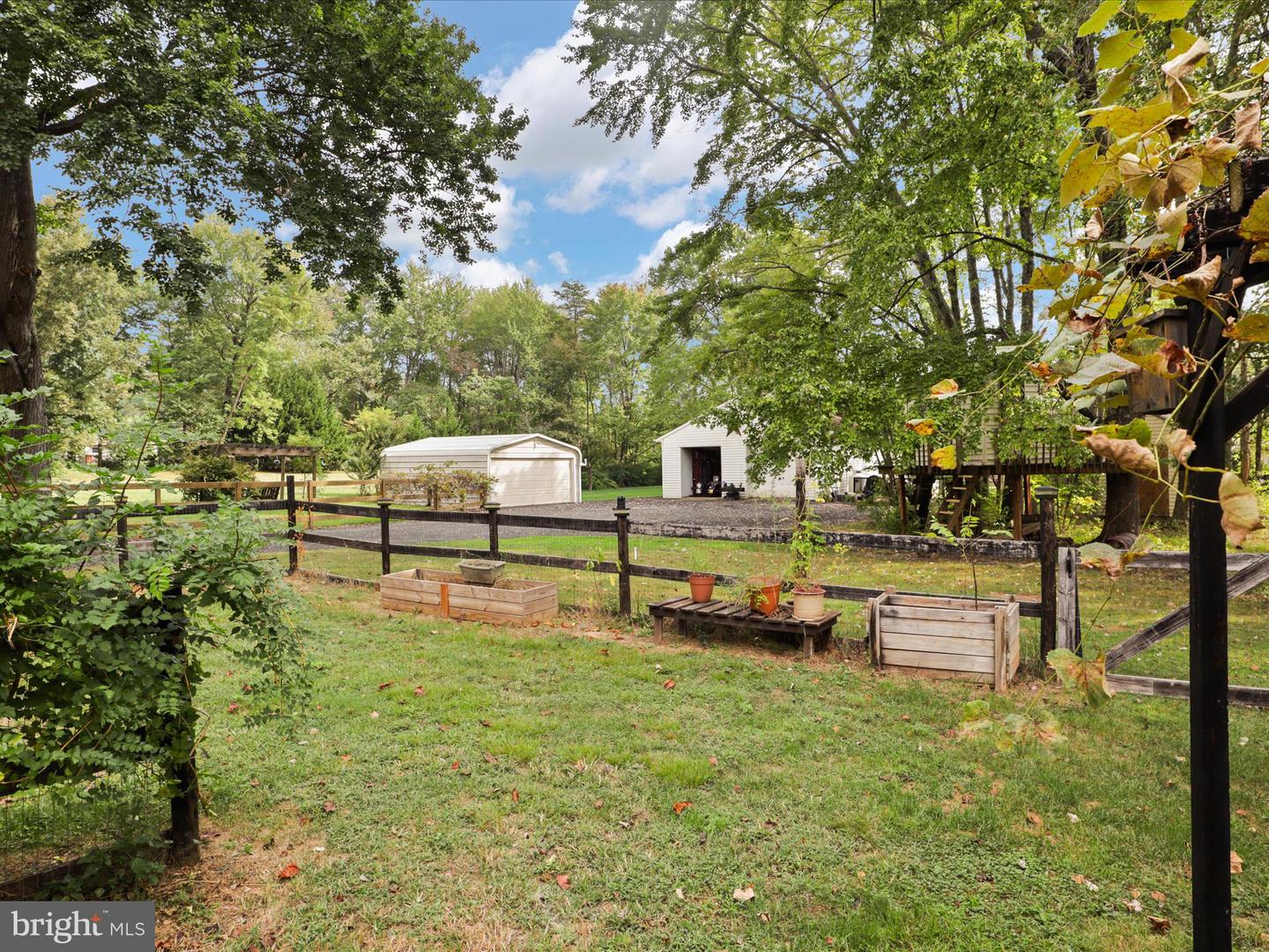 7511 MELTON CT, GAINESVILLE, Virginia 20155, 4 Bedrooms Bedrooms, ,2 BathroomsBathrooms,Residential,For sale,7511 MELTON CT,VAPW2104634 MLS # VAPW2104634