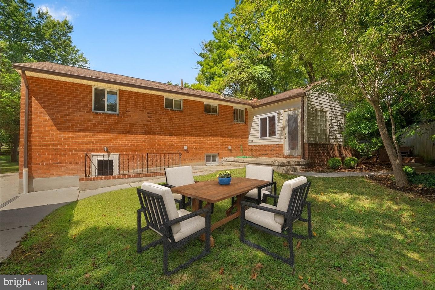 4600 STRATHBLANE PL, ALEXANDRIA, Virginia 22304, 4 Bedrooms Bedrooms, ,3 BathroomsBathrooms,Residential,For sale,4600 STRATHBLANE PL,VAAX2050102 MLS # VAAX2050102