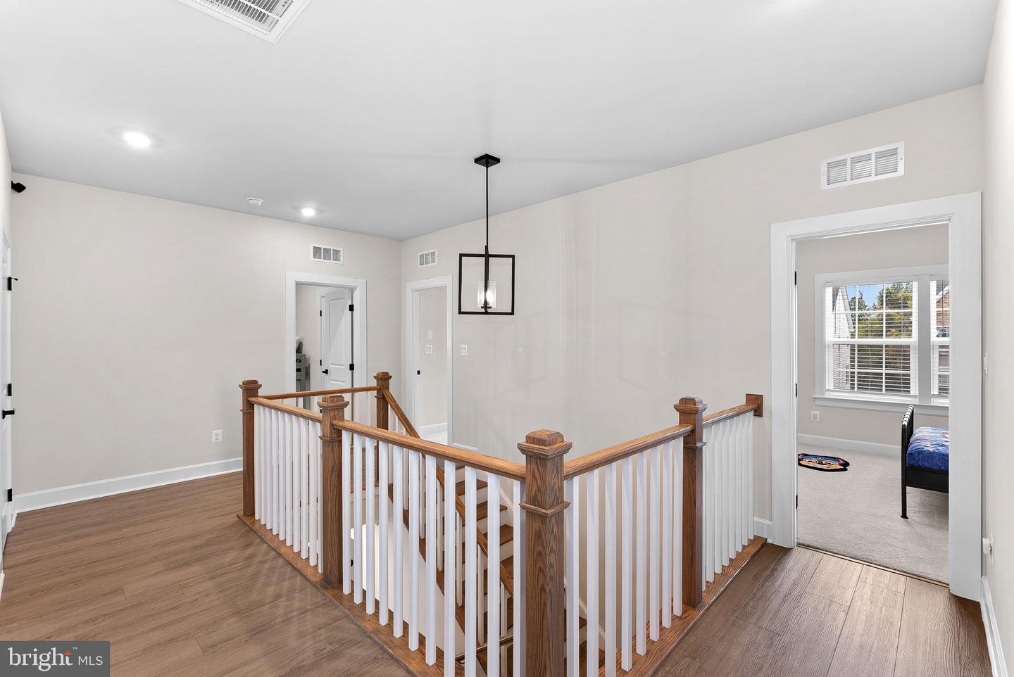 19404 COTHECHNEY PL, LEESBURG, Virginia 20175, 5 Bedrooms Bedrooms, ,4 BathroomsBathrooms,Residential,For sale,19404 COTHECHNEY PL,VALO2107562 MLS # VALO2107562