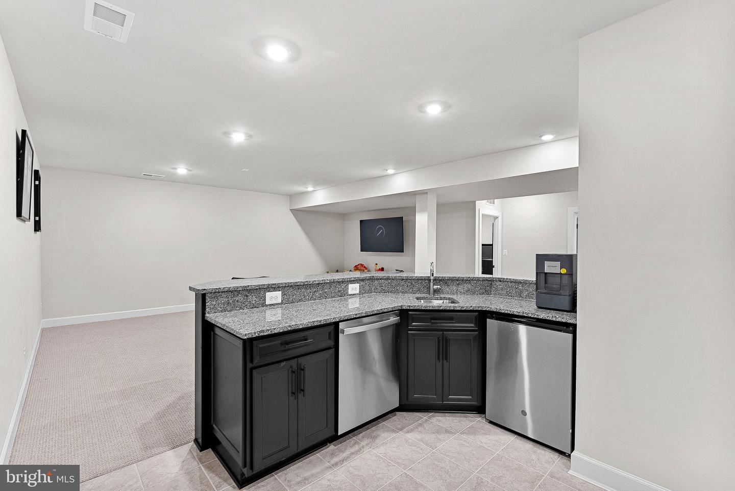 19404 COTHECHNEY PL, LEESBURG, Virginia 20175, 5 Bedrooms Bedrooms, ,4 BathroomsBathrooms,Residential,For sale,19404 COTHECHNEY PL,VALO2107562 MLS # VALO2107562
