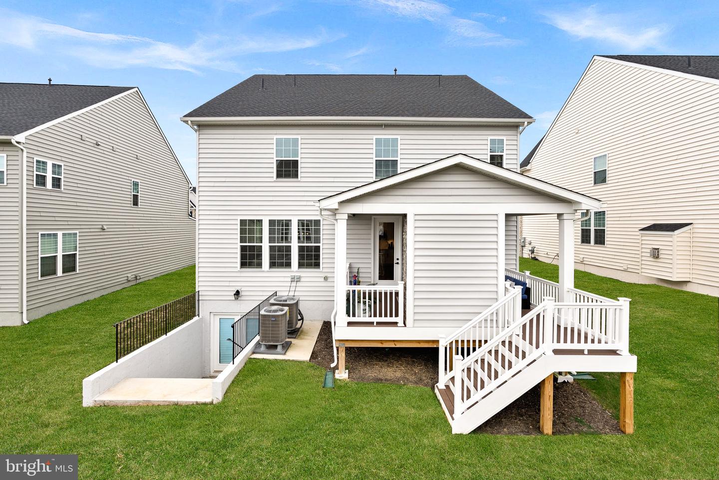 19404 COTHECHNEY PL, LEESBURG, Virginia 20175, 5 Bedrooms Bedrooms, ,4 BathroomsBathrooms,Residential,For sale,19404 COTHECHNEY PL,VALO2107562 MLS # VALO2107562