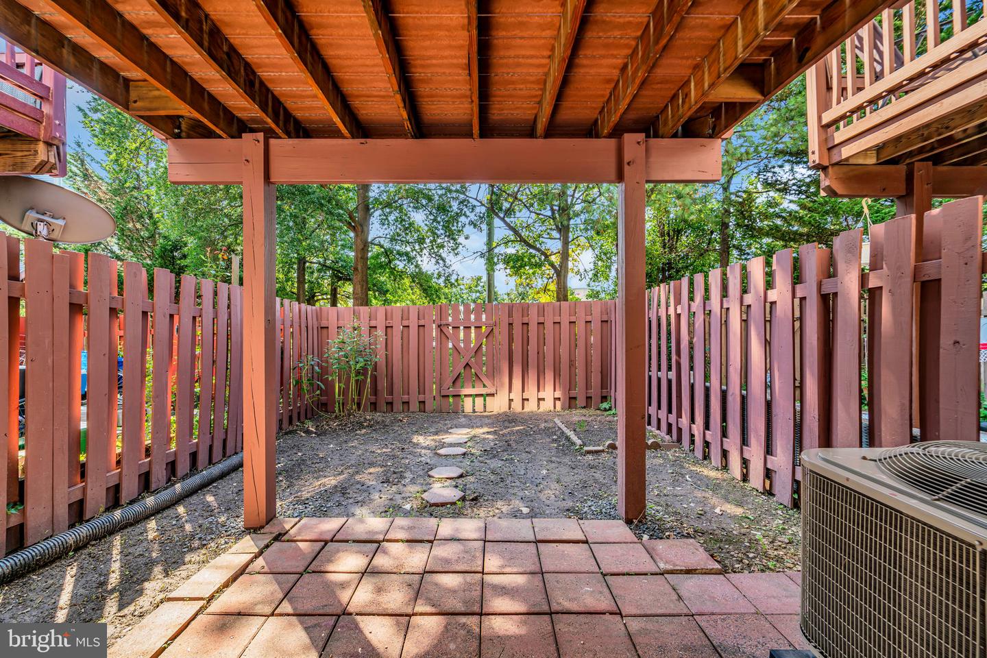 7804 GUM SPRINGS VILLAGE DR, ALEXANDRIA, Virginia 22306, 3 Bedrooms Bedrooms, ,2 BathroomsBathrooms,Residential,For sale,7804 GUM SPRINGS VILLAGE DR,VAFX2269310 MLS # VAFX2269310