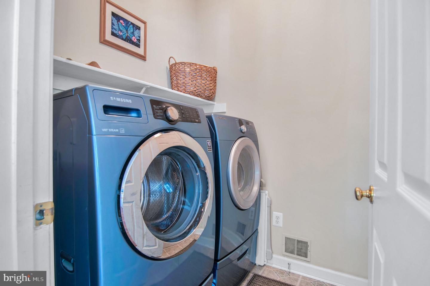 14408 DUNWOODY CT, GAINESVILLE, Virginia 20155, 4 Bedrooms Bedrooms, ,3 BathroomsBathrooms,Residential,For sale,14408 DUNWOODY CT,VAPW2104740 MLS # VAPW2104740