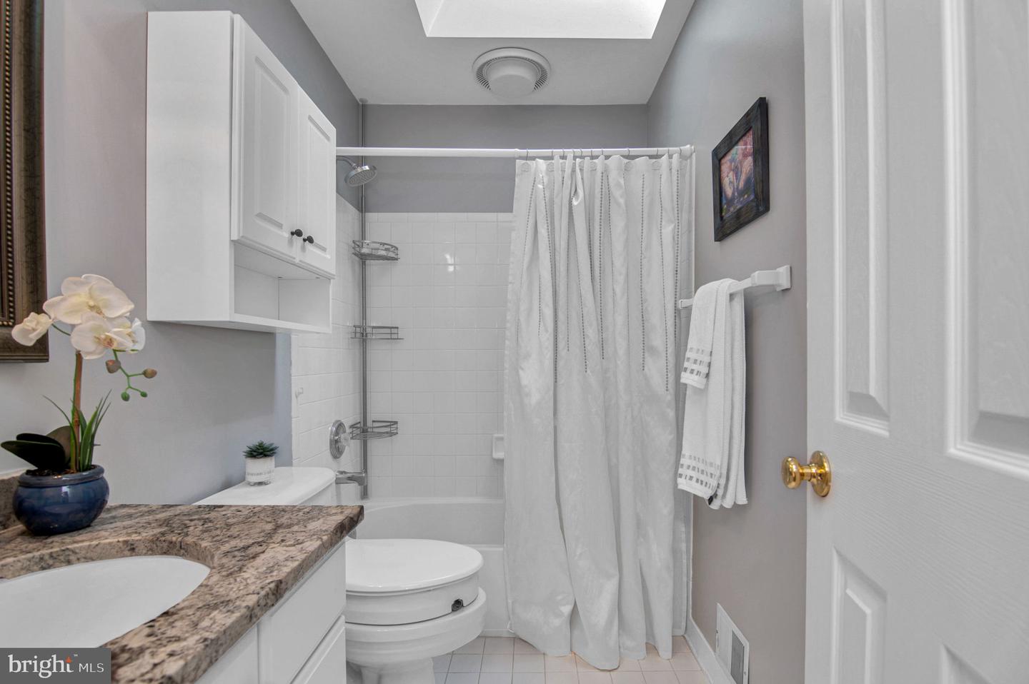 14408 DUNWOODY CT, GAINESVILLE, Virginia 20155, 4 Bedrooms Bedrooms, ,3 BathroomsBathrooms,Residential,For sale,14408 DUNWOODY CT,VAPW2104740 MLS # VAPW2104740