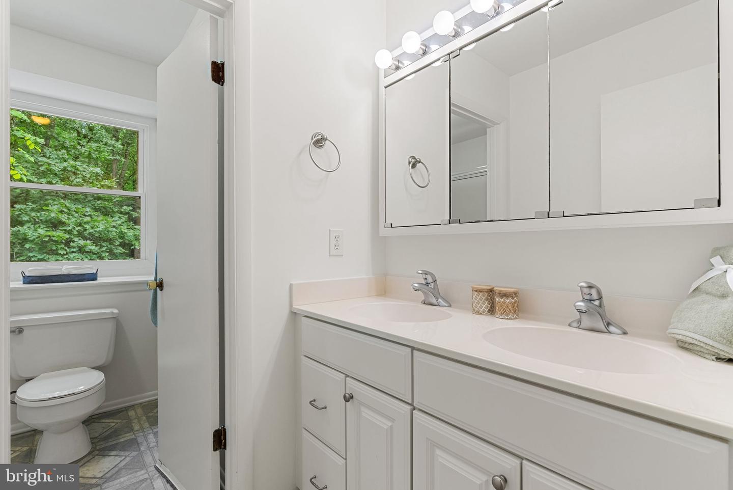 5168 SANDY STONE LN, BROAD RUN, Virginia 20137, 4 Bedrooms Bedrooms, ,2 BathroomsBathrooms,Residential,For sale,5168 SANDY STONE LN,VAFQ2018454 MLS # VAFQ2018454