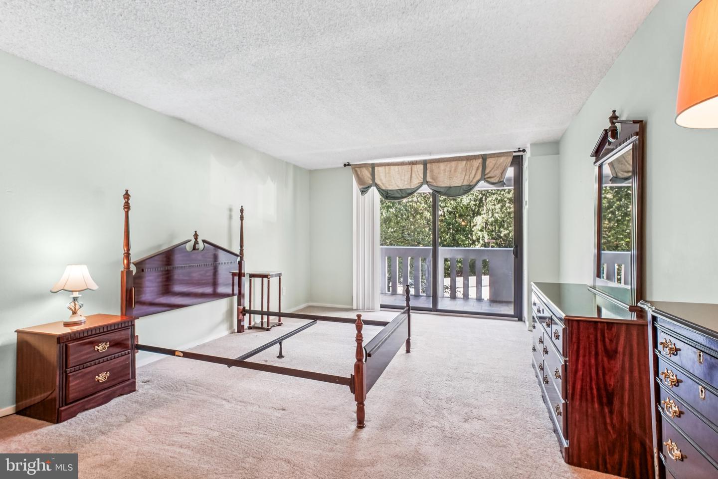 6101 EDSALL RD #402, ALEXANDRIA, Virginia 22304, 2 Bedrooms Bedrooms, ,2 BathroomsBathrooms,Residential,For sale,6101 EDSALL RD #402,VAAX2050182 MLS # VAAX2050182 6101 EDSALL RD #402, ALEXANDRIA, Virginia 22304, 2 Bedrooms Bedrooms, ,2 BathroomsBathrooms,Residential,For sale,6101 EDSALL RD #402,VAAX2050182 MLS # VAAX2050182