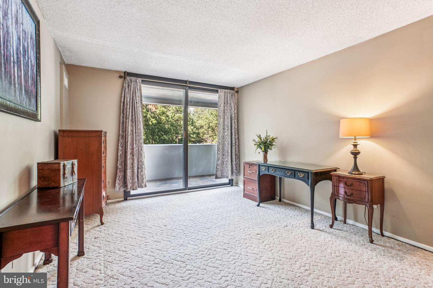 6101 EDSALL RD #402, ALEXANDRIA, Virginia 22304, 2 Bedrooms Bedrooms, ,2 BathroomsBathrooms,Residential,For sale,6101 EDSALL RD #402,VAAX2050182 MLS # VAAX2050182 6101 EDSALL RD #402, ALEXANDRIA, Virginia 22304, 2 Bedrooms Bedrooms, ,2 BathroomsBathrooms,Residential,For sale,6101 EDSALL RD #402,VAAX2050182 MLS # VAAX2050182