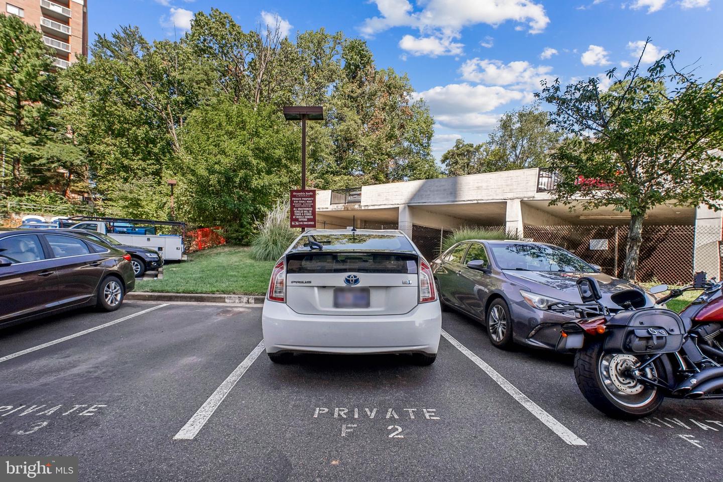 6101 EDSALL RD #402, ALEXANDRIA, Virginia 22304, 2 Bedrooms Bedrooms, ,2 BathroomsBathrooms,Residential,For sale,6101 EDSALL RD #402,VAAX2050182 MLS # VAAX2050182 6101 EDSALL RD #402, ALEXANDRIA, Virginia 22304, 2 Bedrooms Bedrooms, ,2 BathroomsBathrooms,Residential,For sale,6101 EDSALL RD #402,VAAX2050182 MLS # VAAX2050182