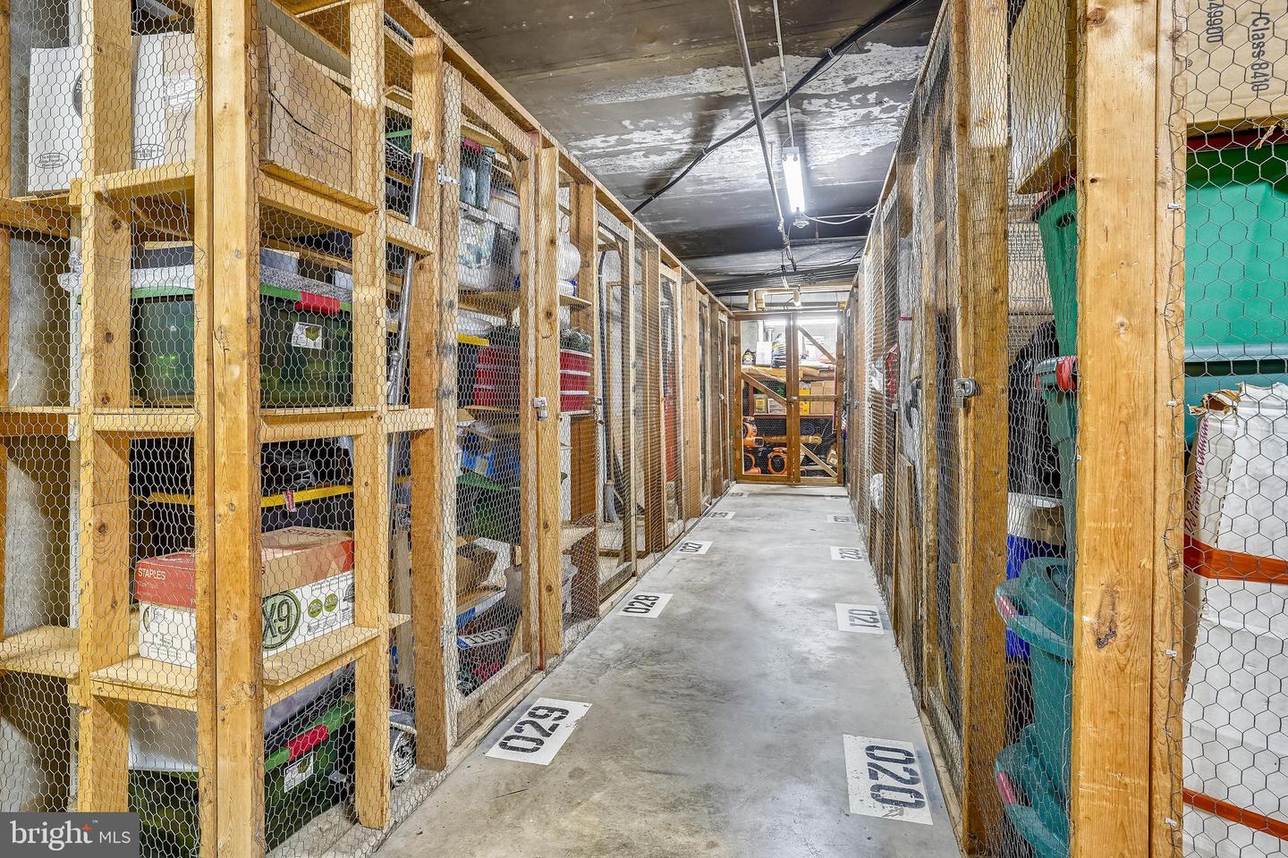 6101 EDSALL RD #402, ALEXANDRIA, Virginia 22304, 2 Bedrooms Bedrooms, ,2 BathroomsBathrooms,Residential,For sale,6101 EDSALL RD #402,VAAX2050182 MLS # VAAX2050182 6101 EDSALL RD #402, ALEXANDRIA, Virginia 22304, 2 Bedrooms Bedrooms, ,2 BathroomsBathrooms,Residential,For sale,6101 EDSALL RD #402,VAAX2050182 MLS # VAAX2050182