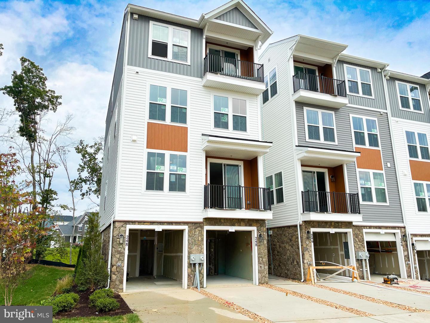 248 VIOLET WAY #2, STAFFORD, Virginia 22554, 3 Bedrooms Bedrooms, ,2 BathroomsBathrooms,Residential,For sale,248 VIOLET WAY #2,VAST2042960 MLS # VAST2042960