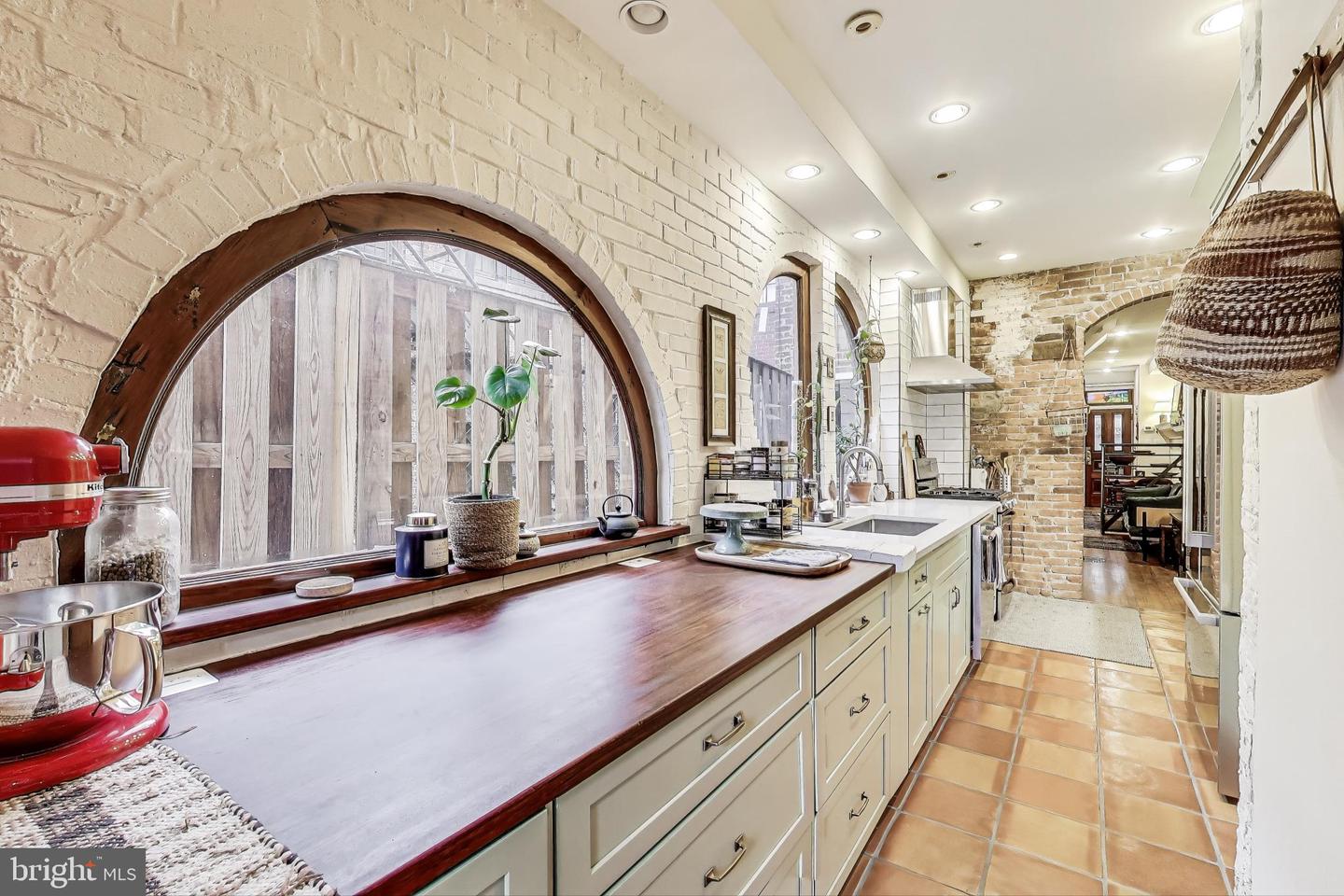 407 A ST NE, WASHINGTON, District Of Columbia 20002, 2 Bedrooms Bedrooms, ,1 BathroomBathrooms,Residential,For sale,407 A ST NE,DCDC2224280 MLS # DCDC2224280