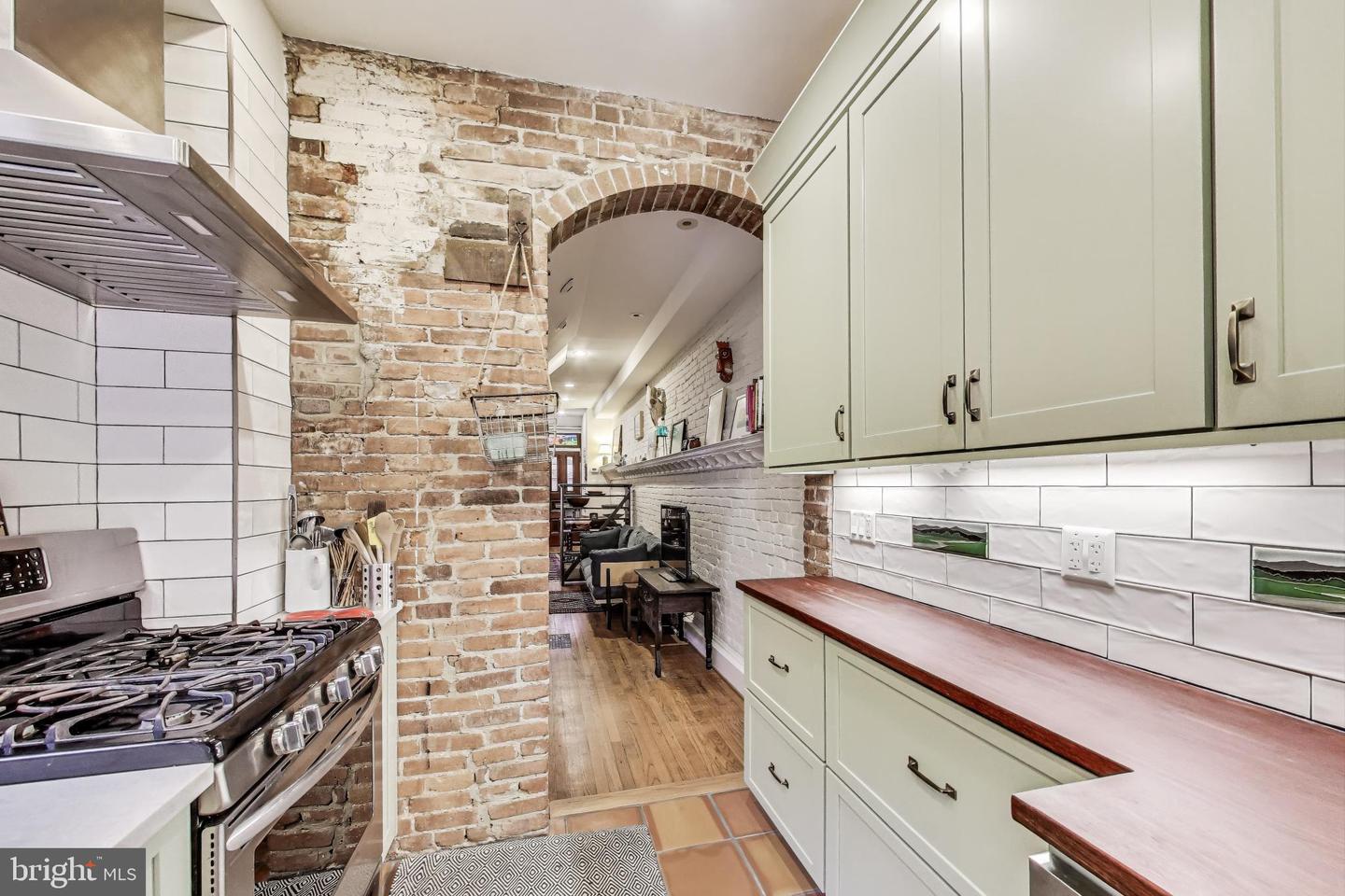 407 A ST NE, WASHINGTON, District Of Columbia 20002, 2 Bedrooms Bedrooms, ,1 BathroomBathrooms,Residential,For sale,407 A ST NE,DCDC2224280 MLS # DCDC2224280