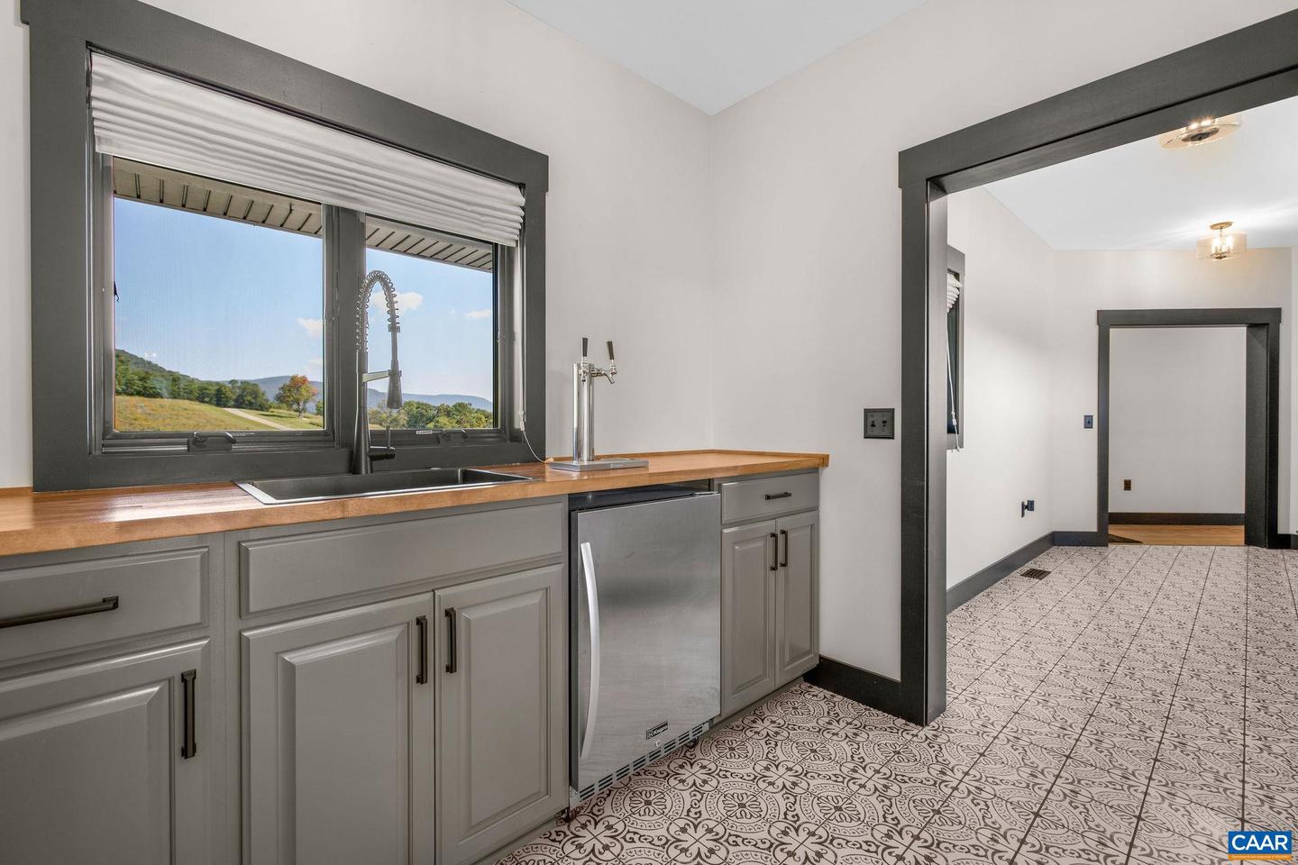 699 HENDRICKSON RD, PEMBROKE, Virginia 24136, 5 Bedrooms Bedrooms, ,3 BathroomsBathrooms,Residential,For sale,699 HENDRICKSON RD,669395 MLS # 669395 699 HENDRICKSON RD, PEMBROKE, Virginia 24136, 5 Bedrooms Bedrooms, ,3 BathroomsBathrooms,Residential,For sale,699 HENDRICKSON RD,669395 MLS # 669395