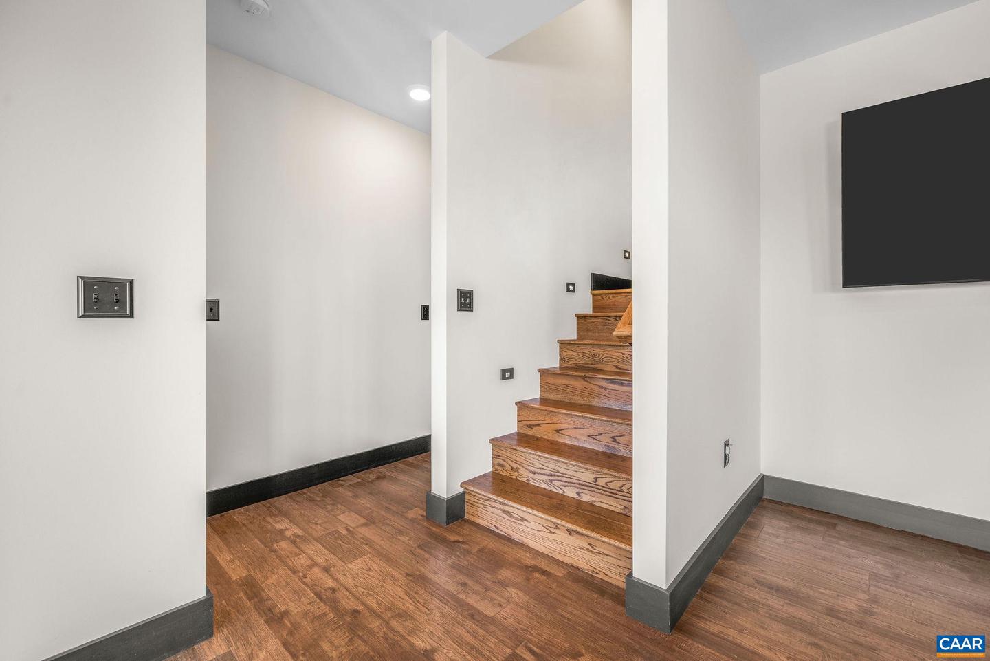 699 HENDRICKSON RD, PEMBROKE, Virginia 24136, 5 Bedrooms Bedrooms, ,3 BathroomsBathrooms,Residential,For sale,699 HENDRICKSON RD,669395 MLS # 669395 699 HENDRICKSON RD, PEMBROKE, Virginia 24136, 5 Bedrooms Bedrooms, ,3 BathroomsBathrooms,Residential,For sale,699 HENDRICKSON RD,669395 MLS # 669395