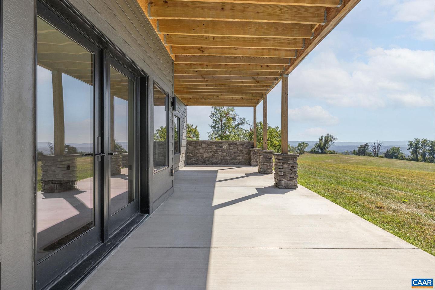 699 HENDRICKSON RD, PEMBROKE, Virginia 24136, 5 Bedrooms Bedrooms, ,3 BathroomsBathrooms,Residential,For sale,699 HENDRICKSON RD,669395 MLS # 669395 699 HENDRICKSON RD, PEMBROKE, Virginia 24136, 5 Bedrooms Bedrooms, ,3 BathroomsBathrooms,Residential,For sale,699 HENDRICKSON RD,669395 MLS # 669395