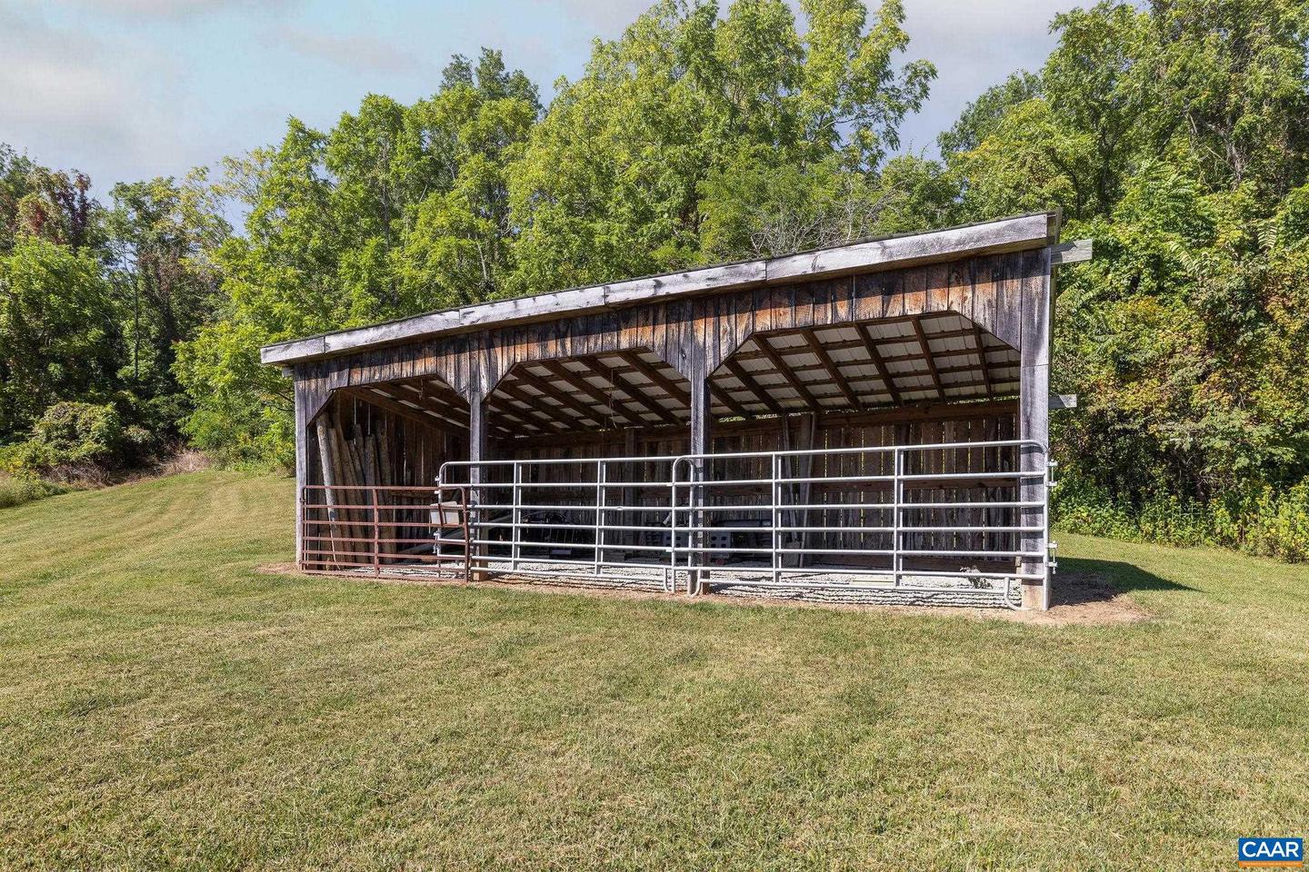 699 HENDRICKSON RD, PEMBROKE, Virginia 24136, 5 Bedrooms Bedrooms, ,3 BathroomsBathrooms,Residential,For sale,699 HENDRICKSON RD,669395 MLS # 669395 699 HENDRICKSON RD, PEMBROKE, Virginia 24136, 5 Bedrooms Bedrooms, ,3 BathroomsBathrooms,Residential,For sale,699 HENDRICKSON RD,669395 MLS # 669395