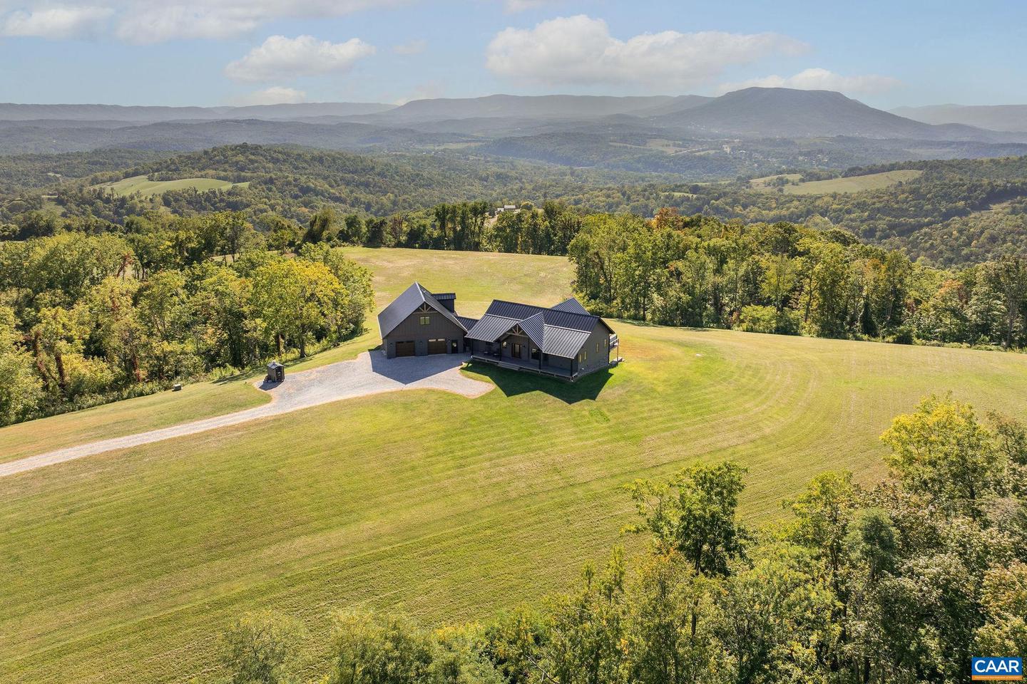 699 HENDRICKSON RD, PEMBROKE, Virginia 24136, 5 Bedrooms Bedrooms, ,3 BathroomsBathrooms,Residential,For sale,699 HENDRICKSON RD,669395 MLS # 669395 699 HENDRICKSON RD, PEMBROKE, Virginia 24136, 5 Bedrooms Bedrooms, ,3 BathroomsBathrooms,Residential,For sale,699 HENDRICKSON RD,669395 MLS # 669395