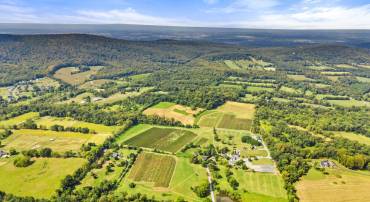 14001 HARPERS FERRY RD, HILLSBORO, Virginia 20132, 4 Bedrooms Bedrooms, ,2 BathroomsBathrooms,Farm,For sale,14001 HARPERS FERRY RD,VALO2105910 MLS # VALO2105910