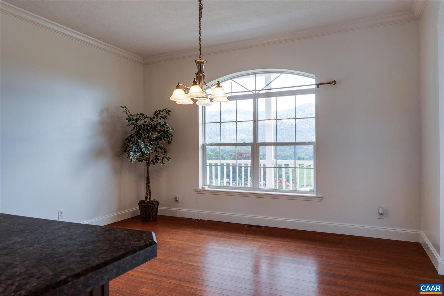3225 LYNN HOLLOW RD, NORTH TAZEWELL, Virginia 24630, 3 Bedrooms Bedrooms, ,2 BathroomsBathrooms,Farm,For sale,3225 LYNN HOLLOW RD,669407 MLS # 669407