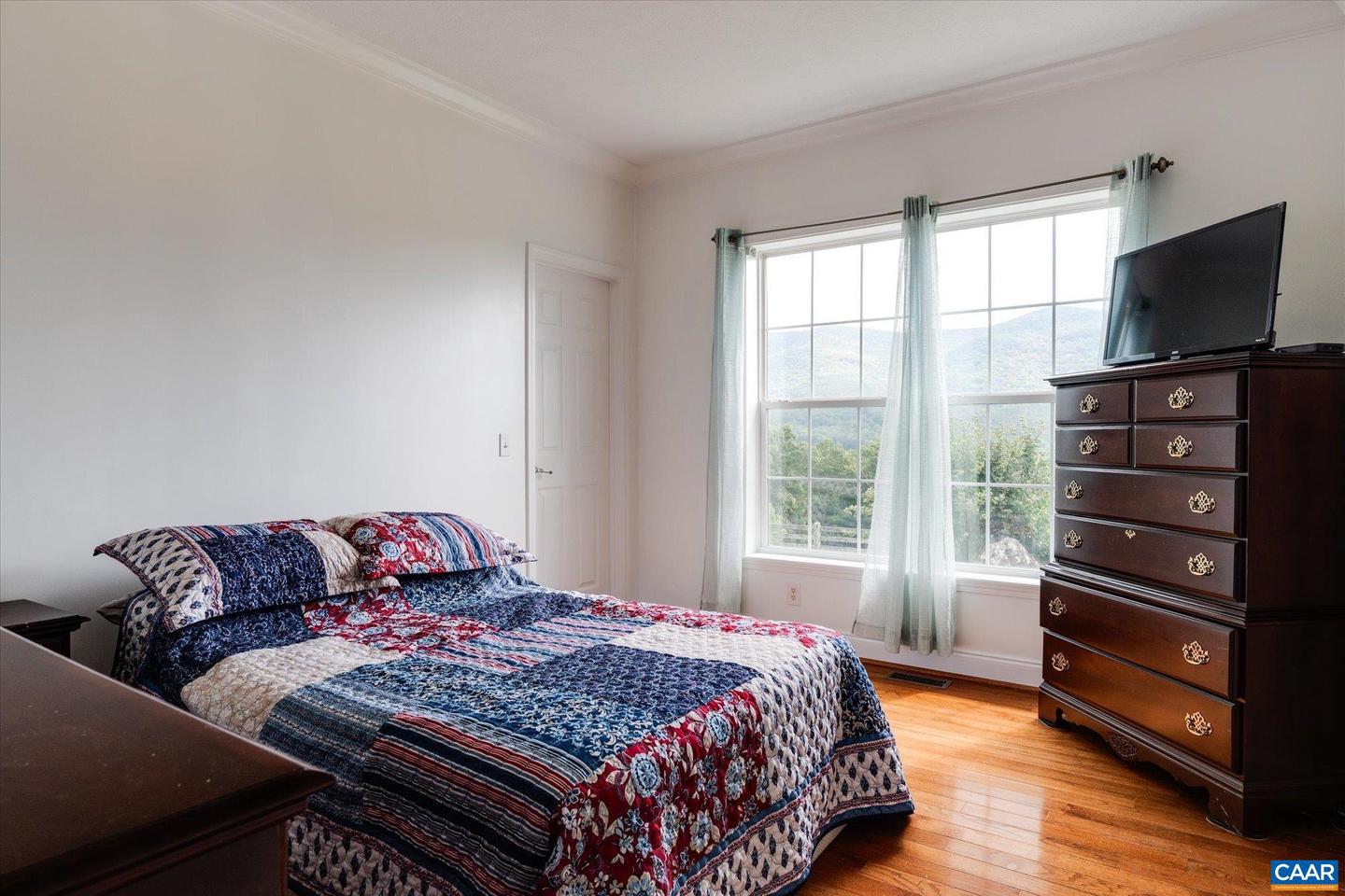 3225 LYNN HOLLOW RD, NORTH TAZEWELL, Virginia 24630, 3 Bedrooms Bedrooms, ,2 BathroomsBathrooms,Farm,For sale,3225 LYNN HOLLOW RD,669407 MLS # 669407