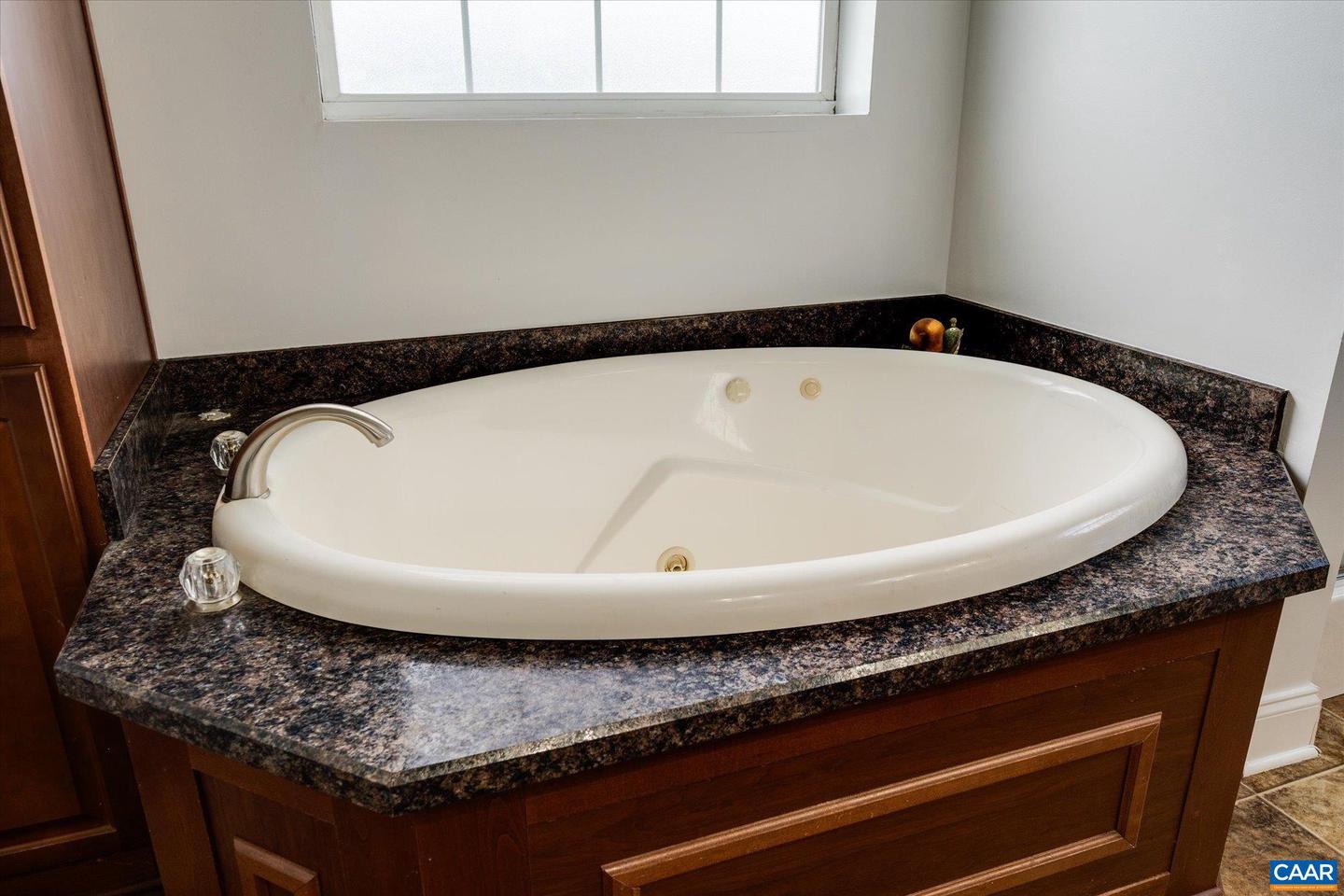 3225 LYNN HOLLOW RD, NORTH TAZEWELL, Virginia 24630, 3 Bedrooms Bedrooms, ,2 BathroomsBathrooms,Farm,For sale,3225 LYNN HOLLOW RD,669407 MLS # 669407