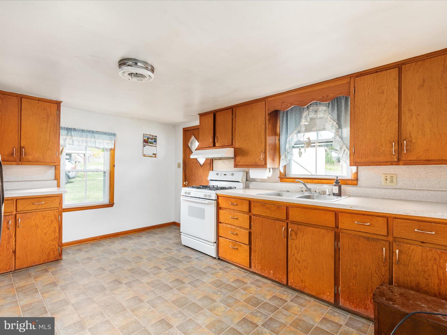 809 BROOK CREEK RD, TOMS BROOK, Virginia 22660, 3 Bedrooms Bedrooms, ,1 BathroomBathrooms,Farm,For sale,809 BROOK CREEK RD,VASH2012636 MLS # VASH2012636