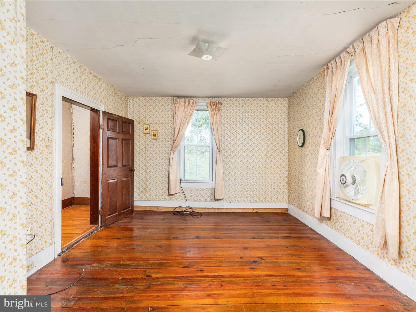 809 BROOK CREEK RD, TOMS BROOK, Virginia 22660, 3 Bedrooms Bedrooms, ,1 BathroomBathrooms,Farm,For sale,809 BROOK CREEK RD,VASH2012636 MLS # VASH2012636
