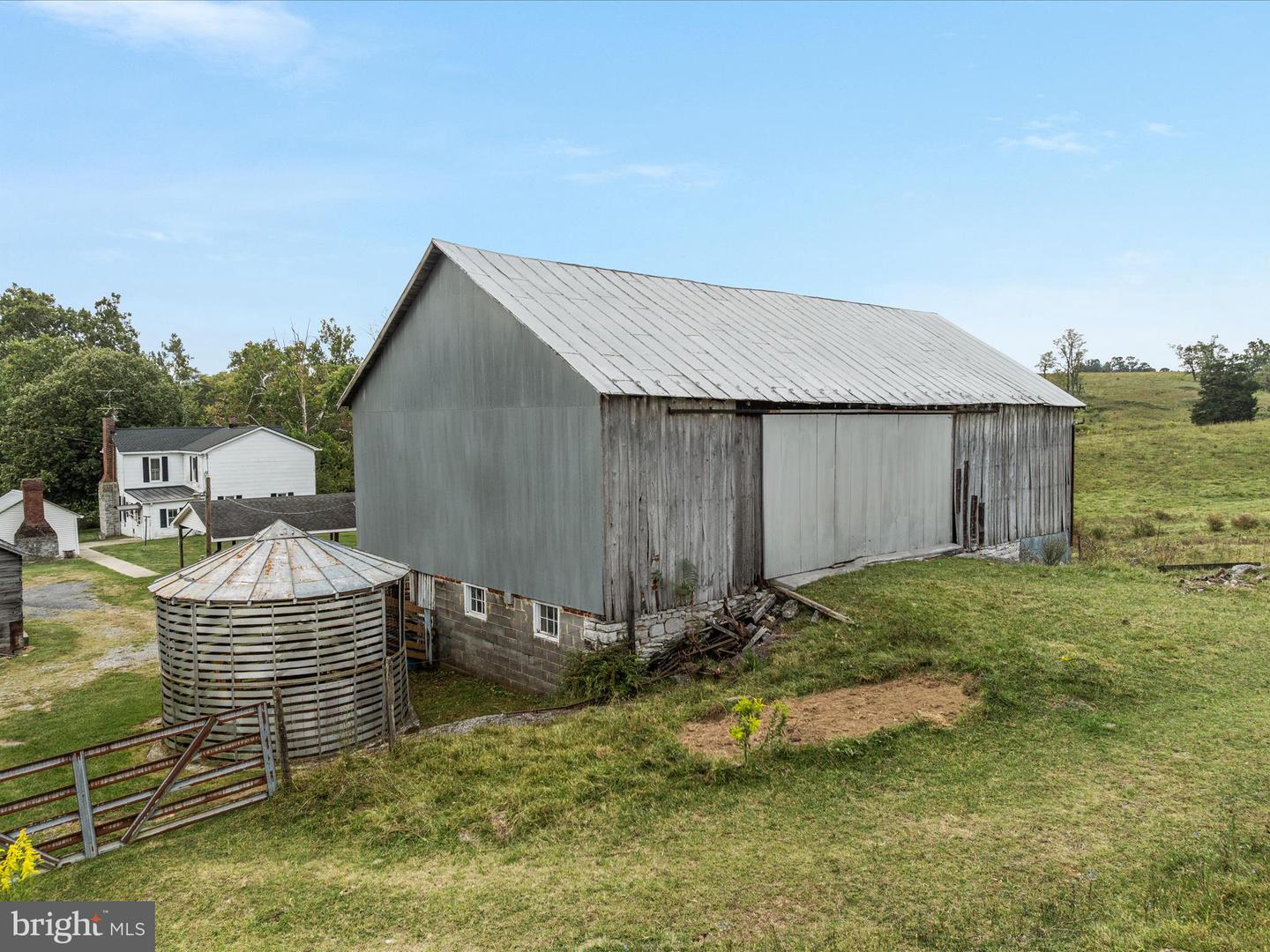 809 BROOK CREEK RD, TOMS BROOK, Virginia 22660, 3 Bedrooms Bedrooms, ,1 BathroomBathrooms,Farm,For sale,809 BROOK CREEK RD,VASH2012636 MLS # VASH2012636