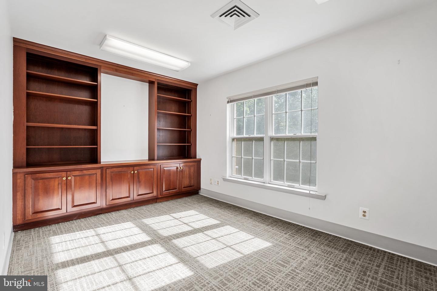 432 HOSPITAL DR, WARRENTON, Virginia 20186, ,Land,For sale,432 HOSPITAL DR,VAFQ2018472 MLS # VAFQ2018472
