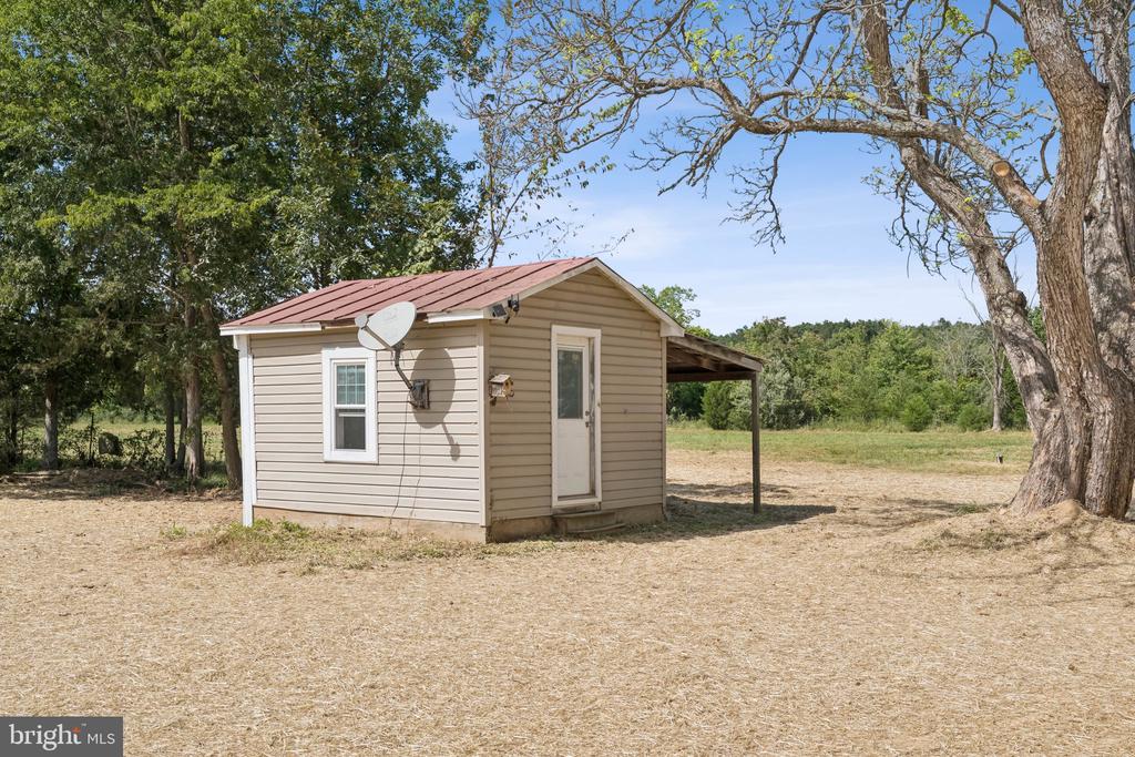 12406 STRODES MILL RD, REMINGTON, Virginia 22734, 4 Bedrooms Bedrooms, ,3 BathroomsBathrooms,Residential,12406 STRODES MILL RD,VAFQ2017426 MLS # VAFQ2017426