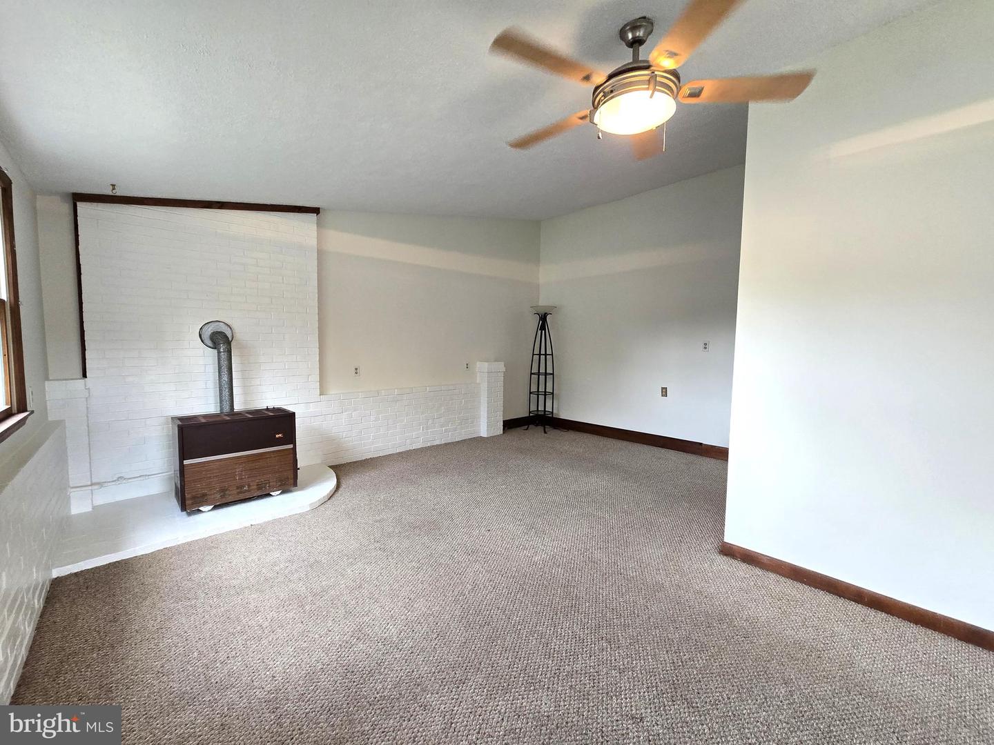 513 VAN FOSSEN ST, WINCHESTER, Virginia 22601, 4 Bedrooms Bedrooms, ,2 BathroomsBathrooms,Residential,For sale,513 VAN FOSSEN ST,VAWI2007924 MLS # VAWI2007924