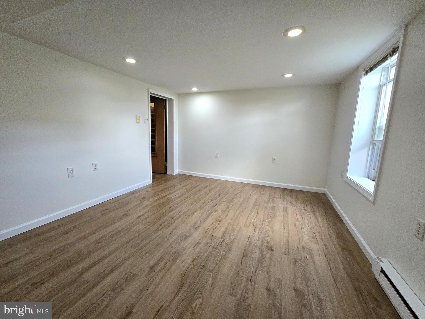 513 VAN FOSSEN ST, WINCHESTER, Virginia 22601, 4 Bedrooms Bedrooms, ,2 BathroomsBathrooms,Residential,For sale,513 VAN FOSSEN ST,VAWI2007924 MLS # VAWI2007924