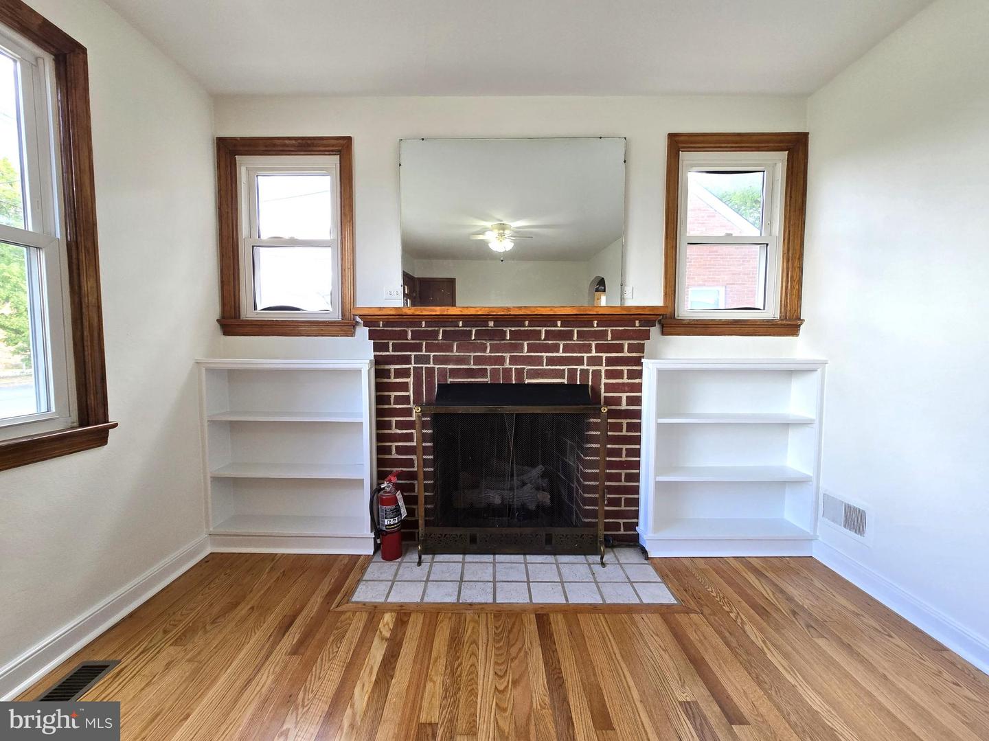 513 VAN FOSSEN ST, WINCHESTER, Virginia 22601, 4 Bedrooms Bedrooms, ,2 BathroomsBathrooms,Residential,For sale,513 VAN FOSSEN ST,VAWI2007924 MLS # VAWI2007924