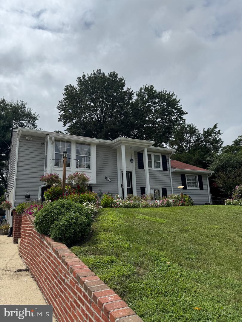 1446 CALIFORNIA ST, WOODBRIDGE, Virginia 22191, 4 Bedrooms Bedrooms, ,2 BathroomsBathrooms,Residential,For sale,1446 CALIFORNIA ST,VAPW2097460 MLS # VAPW2097460