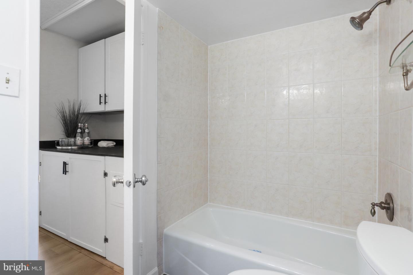 203 YOAKUM PKWY #1516, ALEXANDRIA, Virginia 22304, 1 Bedroom Bedrooms, ,1 BathroomBathrooms,Residential,For sale,203 YOAKUM PKWY #1516,VAAX2047200 MLS # VAAX2047200